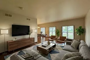 18013 Park Ave, Lansing, IL 60438 - Photo 2