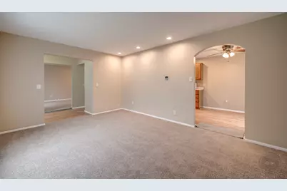 46 Ingleshire Road, Montgomery, IL 60538 - Photo 8