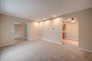 46 Ingleshire Rd, Montgomery, IL 60538 - Photo 8