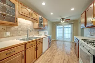 46 Ingleshire Rd, Montgomery, IL 60538 - Photo 14