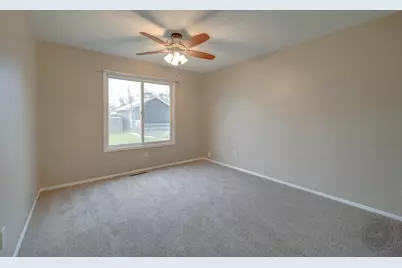 46 Ingleshire Road, Montgomery, IL 60538 - Photo 20