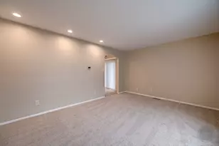 46 Ingleshire Rd, Montgomery, IL 60538 - Photo 6