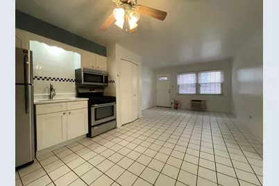 [Address not provided], Elmwood Park, IL 60707 - Photo 4