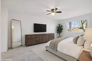 366 Ventura Club Dr, Roselle, IL 60172 - Photo 22