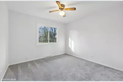 366 Ventura Club Drive, Roselle, IL 60172 - Photo 26