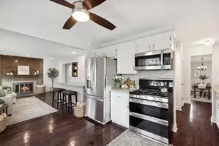 366 Ventura Club Dr, Roselle, IL 60172 - Photo 14