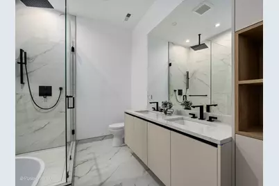 2651 W Augusta Boulevard #1, Chicago, IL 60622 - Photo 12