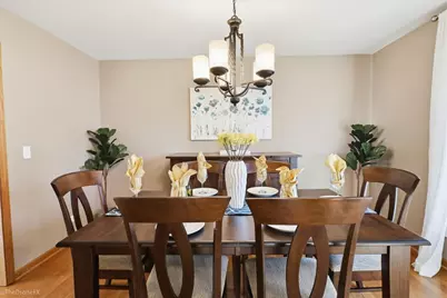 725 Leslie Lane, Schaumburg, IL 60194 - Photo 8