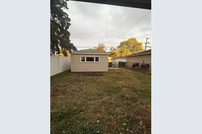 12549 S Laflin Street, Calumet Park, IL 60827 - Photo 8