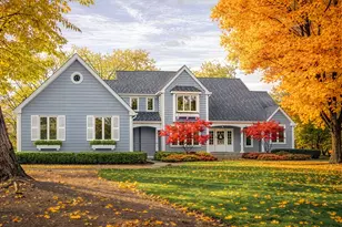 530 Oak Knoll Dr, Lake Forest, IL 60045 - Photo 1