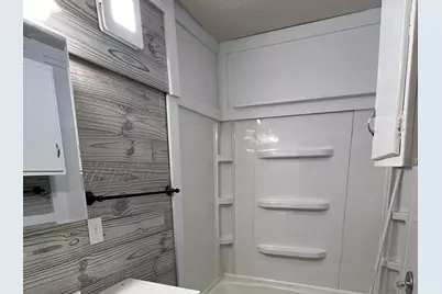 708 N Madison Street, Lincoln, IL 62656 - Photo 4