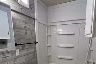 708 N Madison St, Lincoln, IL 62656 - Photo 4