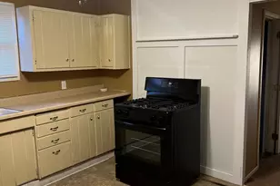 708 N Madison St, Lincoln, IL 62656 - Photo 4