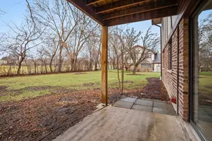 1454 N Elmhurst Rd, Mount Prospect, IL 60056 - Photo 12