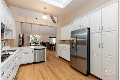 9361 Keswick Drive, Woodridge, IL 60517 - Photo 10