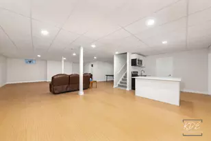 9361 Keswick Dr, Woodridge, IL 60517 - Photo 32