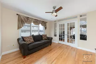 9361 Keswick Dr, Woodridge, IL 60517 - Photo 6