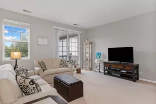 880 June Terrace, Lake Zurich, IL 60047 - Photo 6