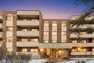 9242 Gross Point Rd, Skokie, IL 60077 - Photo 2