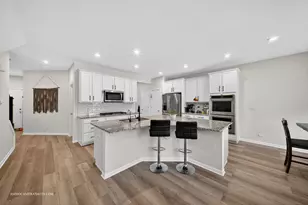 534 Watercress Dr, Aurora, IL 60504 - Photo 6