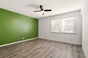 304 Jonquil Ct, Aurora, IL 60504 - Photo 18