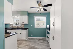 304 Jonquil Ct, Aurora, IL 60504 - Photo 16