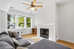 3222 W Berteau Ave, Chicago, IL 60618 - Photo 2