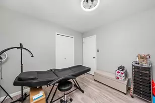 19404 Wildwood Ave, Lansing, IL 60438 - Photo 14