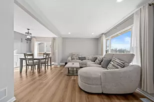 25727 S McCorkle Ave, Monee, IL 60449 - Photo 6