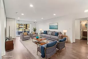 5450 Astor Ln, Rolling Meadows, IL 60008 - Photo 10