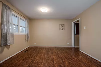 18940 Baker Avenue, Country Club Hills, IL 60478 - Photo 4