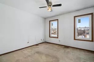 7816 Dorchester Ln, Darien, IL 60561 - Photo 30