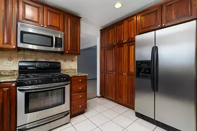 7816 Dorchester Lane, Darien, IL 60561 - Photo 12