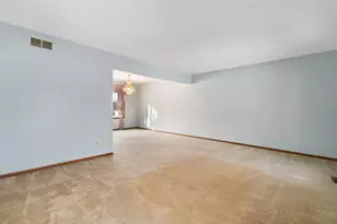 7816 Dorchester Ln, Darien, IL 60561 - Photo 22