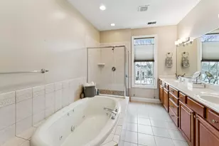 5 Illinois Ave, Schaumburg, IL 60193 - Photo 18