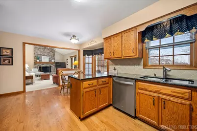 [Address not provided], Geneva, IL 60134 - Photo 10