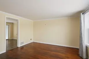 1612 N Prairie Ave, Crest Hill, IL 60403 - Photo 4