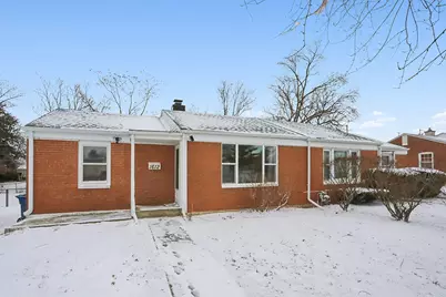 1612 N Prairie Avenue, Crest Hill, IL 60403 - Photo 1