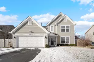 1384 Roxbury Dr, Aurora, IL 60502 - Photo 1
