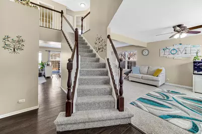 1384 Roxbury Drive, Aurora, IL 60502 - Photo 4