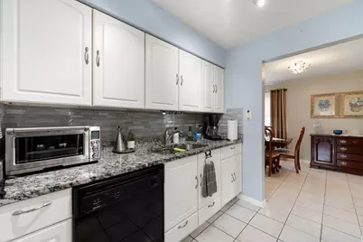 100 Des Plaines Lane, Hoffman Estates, IL 60169 - Photo 10