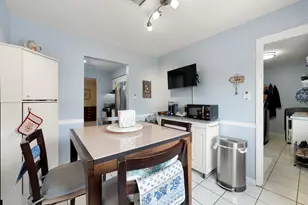 100 Des Plaines Ln, Hoffman Estates, IL 60169 - Photo 12