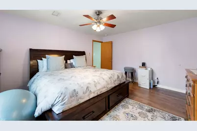 100 Des Plaines Lane, Hoffman Estates, IL 60169 - Photo 18