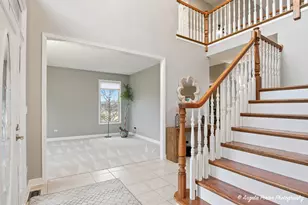 1801 Anthony Ln, McHenry, IL 60051 - Photo 6