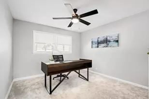 850 S Saylor Ave, Elmhurst, IL 60126 - Photo 14