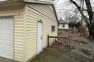 316 W Henry St, Pontiac, IL 61764 - Photo 4