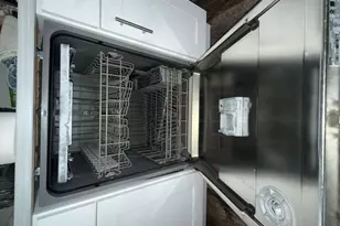 316 W Henry St, Pontiac, IL 61764 - Photo 20