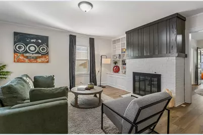 1003 W William Street, Champaign, IL 61821 - Photo 2