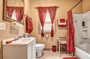 8212 S Bishop St, Chicago, IL 60620 - Photo 12