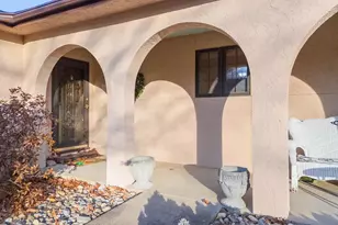 28 Chatsford Ct, Bloomington, IL 61704 - Photo 10